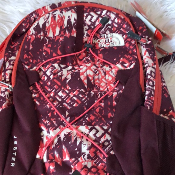 The North Face Jester Red - Picture 3 of 8